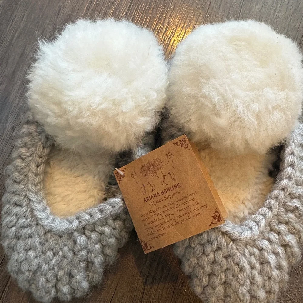 Ariana Bohling alpaca slippers - Picture 1 of 6